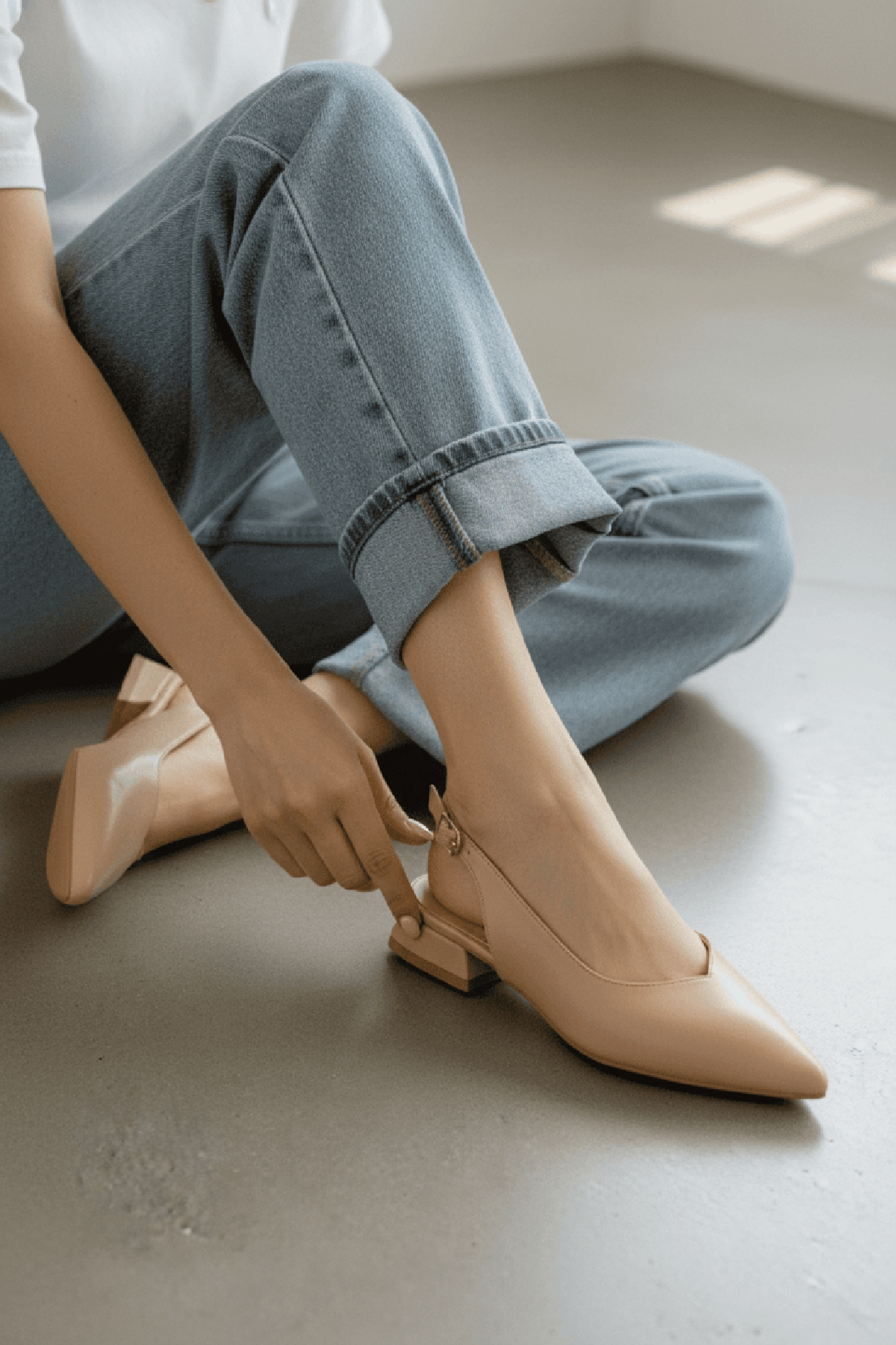 Liona Bej ( 3 cm Topuklu ) Sivri Burun Topuklu Babet