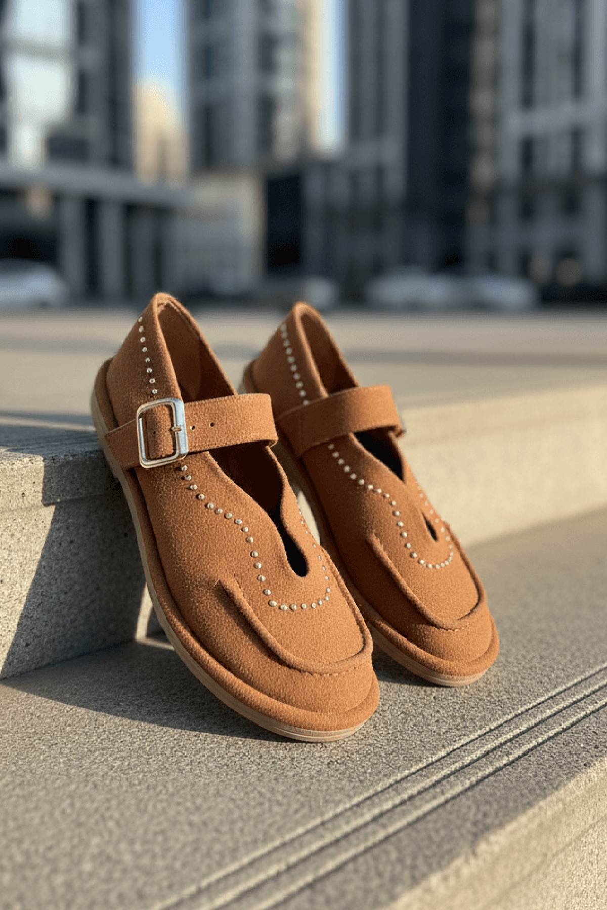 Naty Taba Süet Zımbalı ( 2 cm Topuklu ) Yuvarlak Burunlu Zımba Detaylı Loafer Ayakkabı
