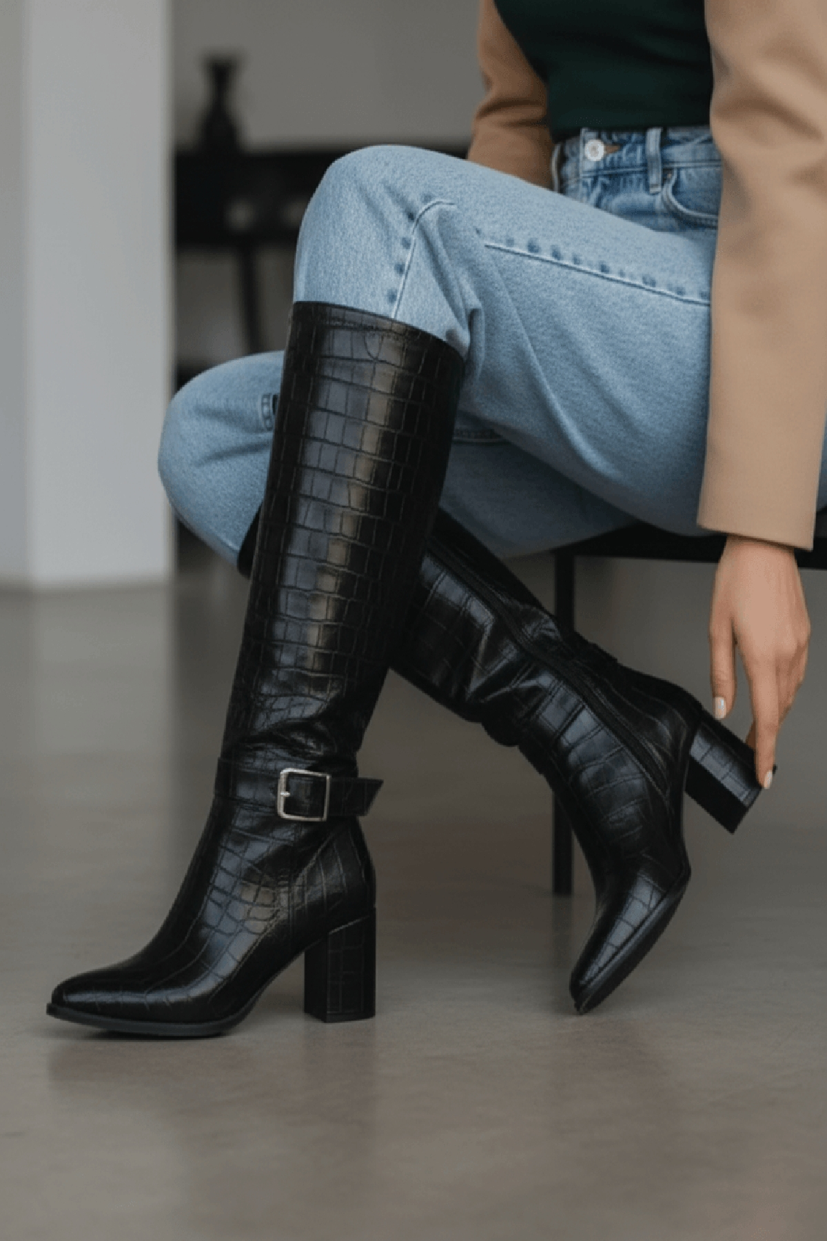 Sidney Siyah Kroko Deri Topuklu (7cm) Yanı Fermuarlı Günlük Kullanım Çizme