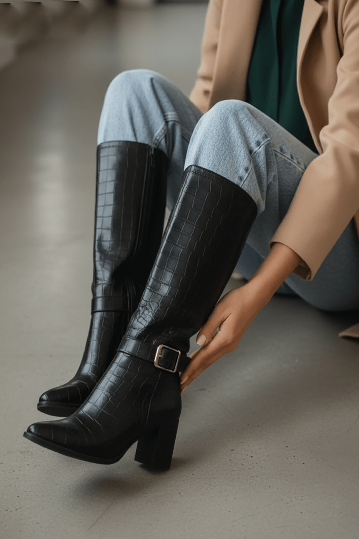 Sidney Siyah Kroko Deri Topuklu (7cm) Yanı Fermuarlı Günlük Kullanım Çizme