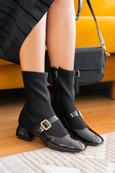 Amaros Siyah Rugan Tokalı Tek Bantlı (4 cm) Küt Burun Topuklu Streç Bot