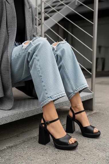 Bello Siyah Cilt ( 9 Cm Topuk ) Platform Topuklu Günlük Ayakkabı