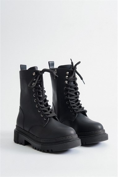 Bradley Siyah Deri Kalın Tabanlı  Kadın Günlük Postal