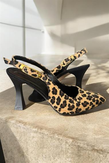 Elanor Leopar Siyah Yanı Tokalı (8 cm) Sivri Burun Topuklu Ayakkabı