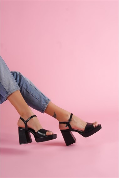 Fell Siyah Cilt Saten Platform Topuklu Günlük Ayakkabı