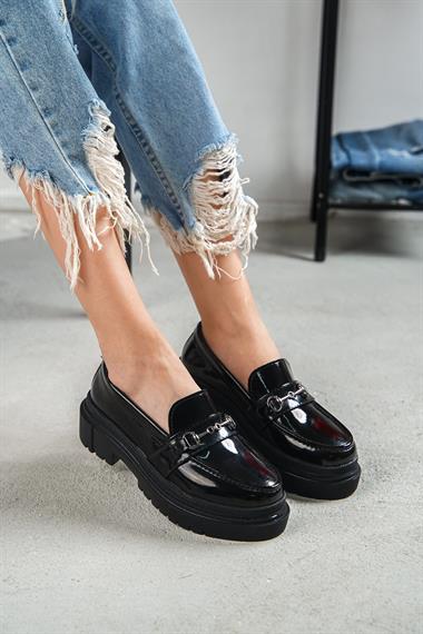 Ferrera Siyah Rugan Tokalı Deri Günlük Kullanım Loafer Kadın Ayakkabı