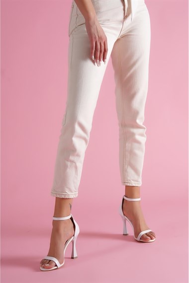 Lambo Beyaz İnce Topuklu Günlük Ayakkabı