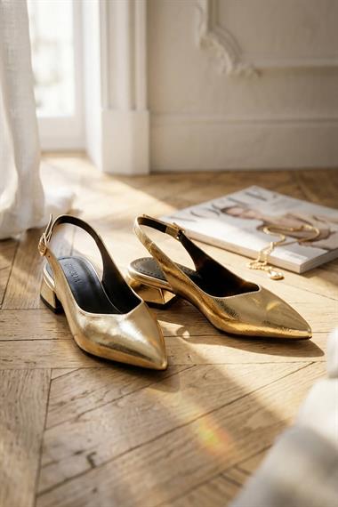 Liona Gold ( 3 cm Topuklu ) Sivri Burun Topuklu Babet