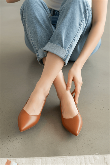 Liona Taba ( 3 cm Topuklu ) Sivri Burun Topuklu Babet