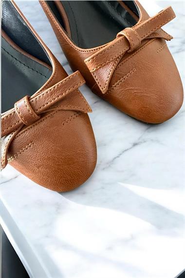 Livay Taba Fiyonklu (4 cm) Yuvarlak Burunlu Günlük Kullanım Topuklu Ayakkabı