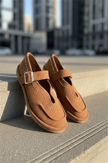 Naty Taba Süet Zımbalı ( 2 cm Topuklu ) Yuvarlak Burunlu Zımba Detaylı Loafer Ayakkabı