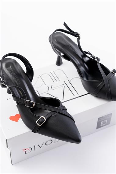 Pony Siyah ( 8 CM TOPUKLU ) Sivri Burun Kapalı Tokalı Arkası Açık Stiletto Ayakkabı