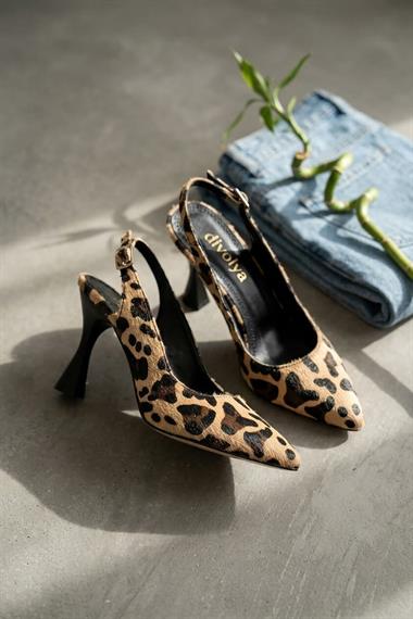 Rozalinda Leopar ( 8 Cm Topuklu ) Önü Sivri Günlük Kullanım Topuklu Ayakkabı