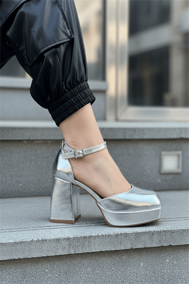 Serra Gümüş Platform ( 9 Cm Topuklu ) Günlük Topuklu Ayakkabı