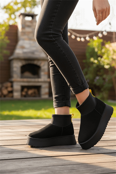 Slavia Siyah (4.5 CM) İçi Kürklü Streçli Günlük Kullanım Bot