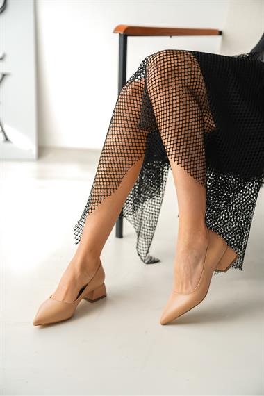 Spark Nude Sivri Burun Kısa Topuklu (4cm) Günlük Ayakkabı