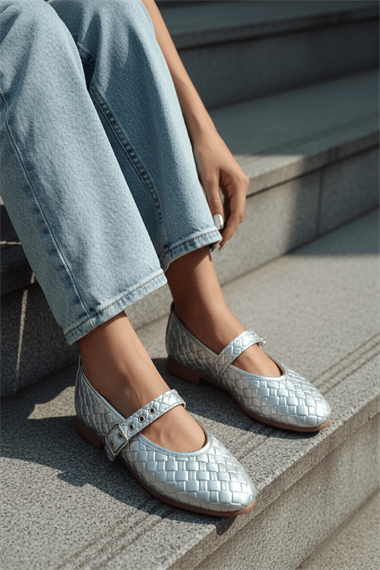 Stap Örgülü Gümüş ( 2 cm) Oval Burunlu Günlük Kullanım Babet