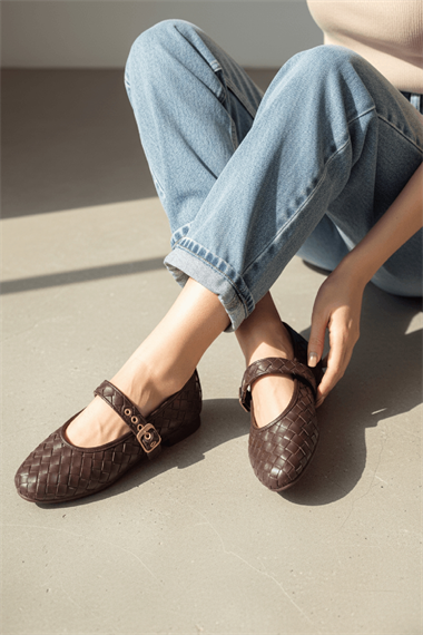 Stap Örgülü Kahverengi ( 2 cm) Oval Burunlu Günlük Kullanım Babet