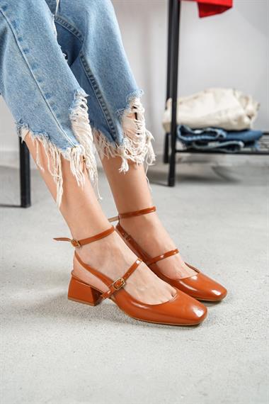 Tinya Taba Rugan Küt Burun Topuklu Günlük Ayakkabı