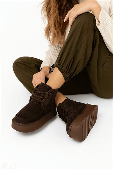 Ugy Kahverengi (4.5 CM) İçi Kürklü Bağcıklı Günlük Kullanım Bot