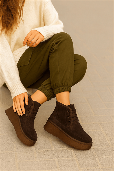 Ugy Kahverengi (4.5 CM) İçi Kürklü Bağcıklı Günlük Kullanım Bot