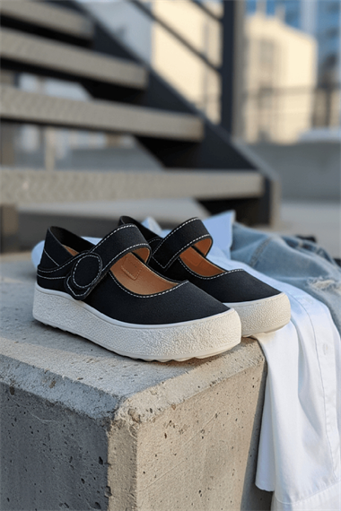 Varius Siyah Süet ( 3 cm Topuklu ) Yuvarlak Burunlu  Detaylı Loafer Ayakkabı