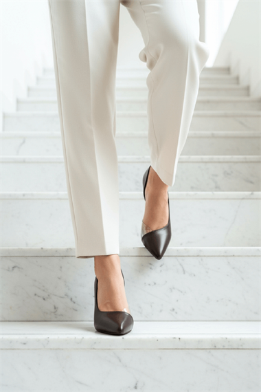 Violet Kahverengi ( 8 Cm Topuklu ) Önü Sivri Günlük Kullanım Topuklu Ayakkabı