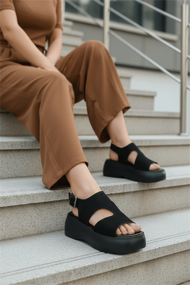 Zango Siyah Süet Platform ( 6 Cm Topuklu ) Yuvarlak Burun Günlük Sandalet