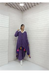 Kadın Etekleri Püskül Detaylı Tek Düğmeli Hırka