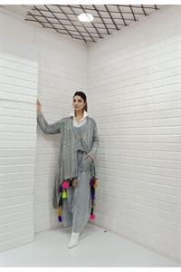 Kadın Etekleri Püskül Detaylı Tek Düğmeli Hırka