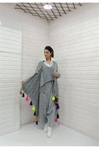 Kadın Etekleri Püskül Detaylı Tek Düğmeli Hırka