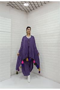 Kadın Etekleri Püskül Detaylı Tek Düğmeli Hırka