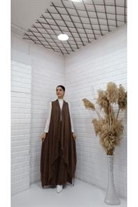 Kadın Etekleri ve Boyunu İp Detaylı Yelek