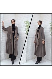 Kadın Kapüşonlu Asimetrik Kesim Cepli Kap Ceket