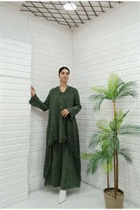 Kadın Kapüşonlu Önü Düğmeli Etekleri ve Kolları Dantel Detaylı Püsküllü Hırka