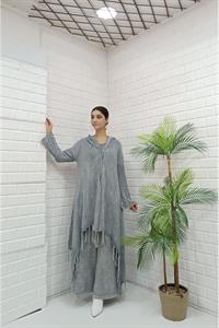 Kadın Kapüşonlu Önü Düğmeli Etekleri ve Kolları Dantel Detaylı Püsküllü Hırka