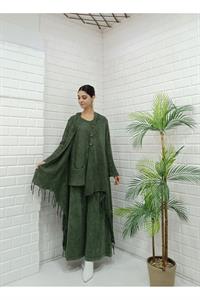 Kadın Kapüşonlu Önü Düğmeli Etekleri ve Kolları Dantel Detaylı Püsküllü Hırka