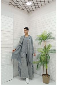 Kadın Kapüşonlu Önü Düğmeli Etekleri ve Kolları Dantel Detaylı Püsküllü Hırka