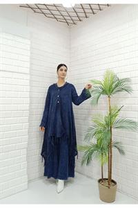 Kadın Kapüşonlu Önü Düğmeli Etekleri ve Kolları Dantel Detaylı Püsküllü Hırka