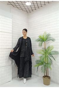 Kadın Kapüşonlu Önü Düğmeli Etekleri ve Kolları Dantel Detaylı Püsküllü Hırka