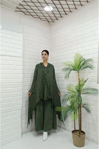 Kadın Kapüşonlu Önü Düğmeli Etekleri ve Kolları Dantel Detaylı Püsküllü Hırka