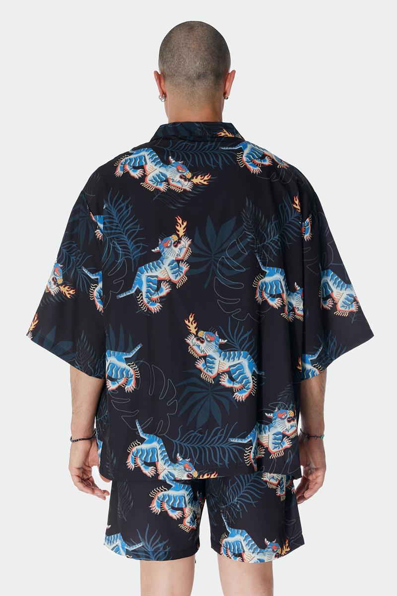 Kaplan Desenli Siyah Kimono Gömlek