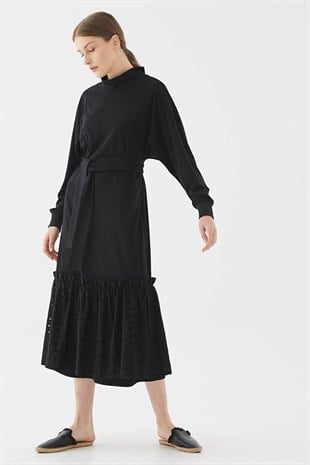 Penye Siyah Etek Detaylı Lace Elbise