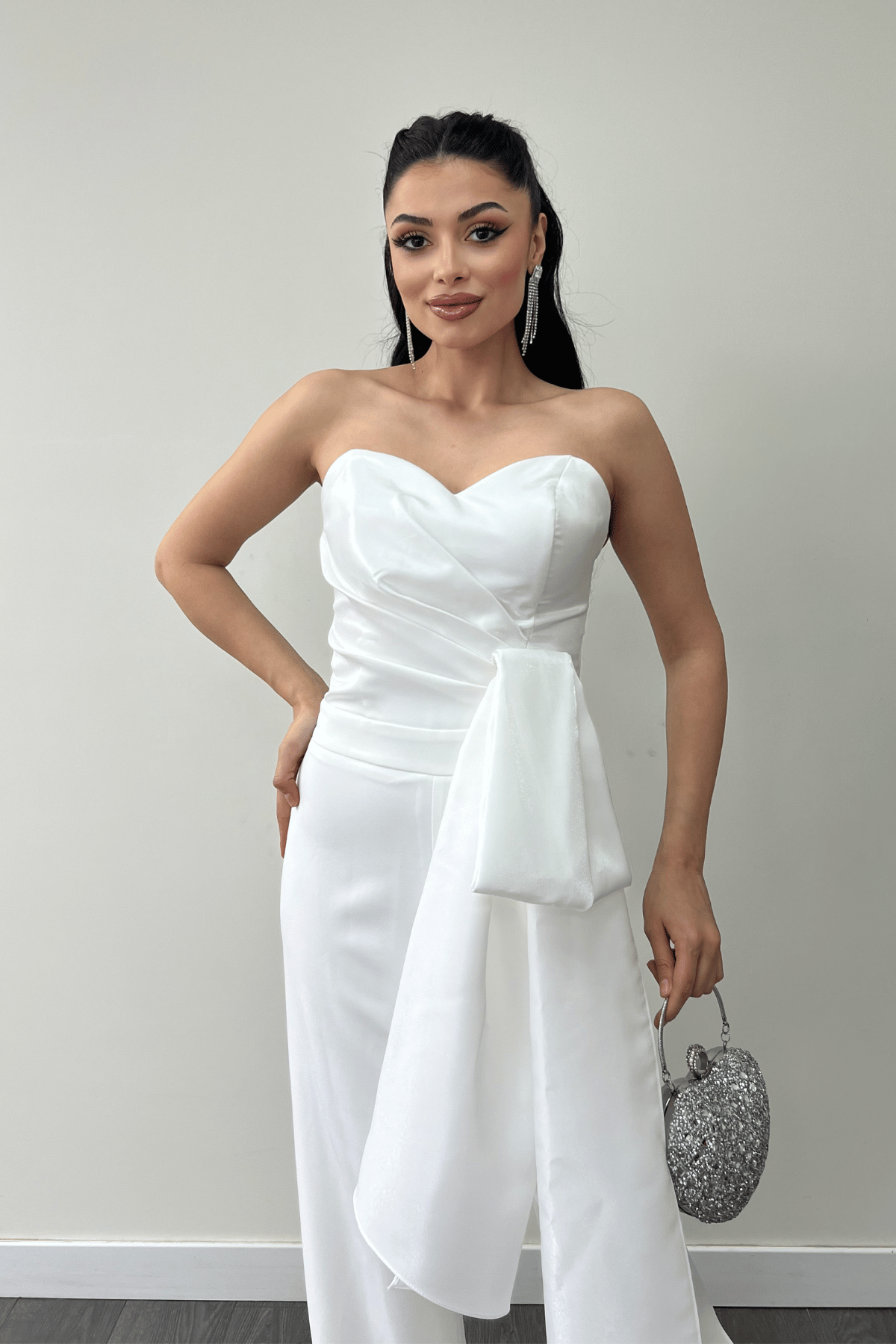 Atlas Kumaş Saten Detaylı Straplez Abiye Tulum - BEYAZ