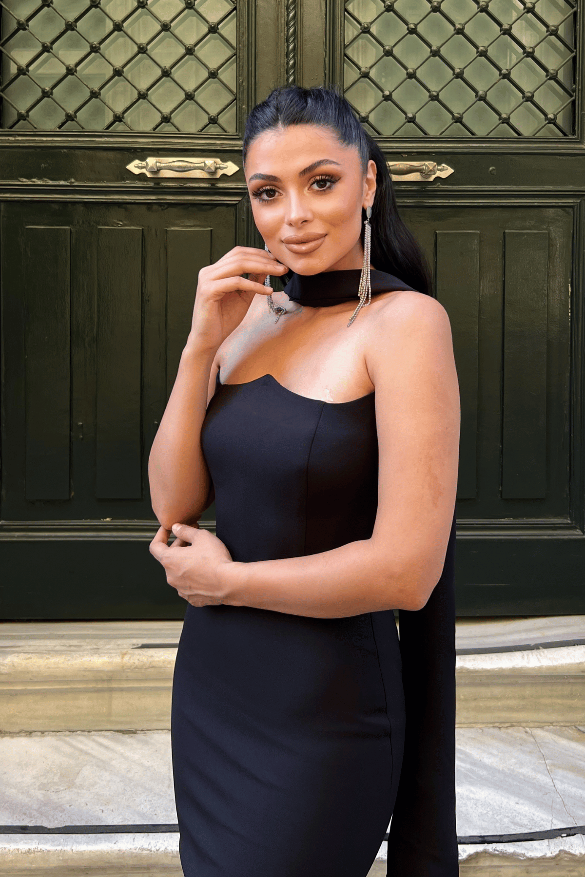 Atlas Kumaş Straplez Şal Detaylı Abiye Elbise - SİYAH