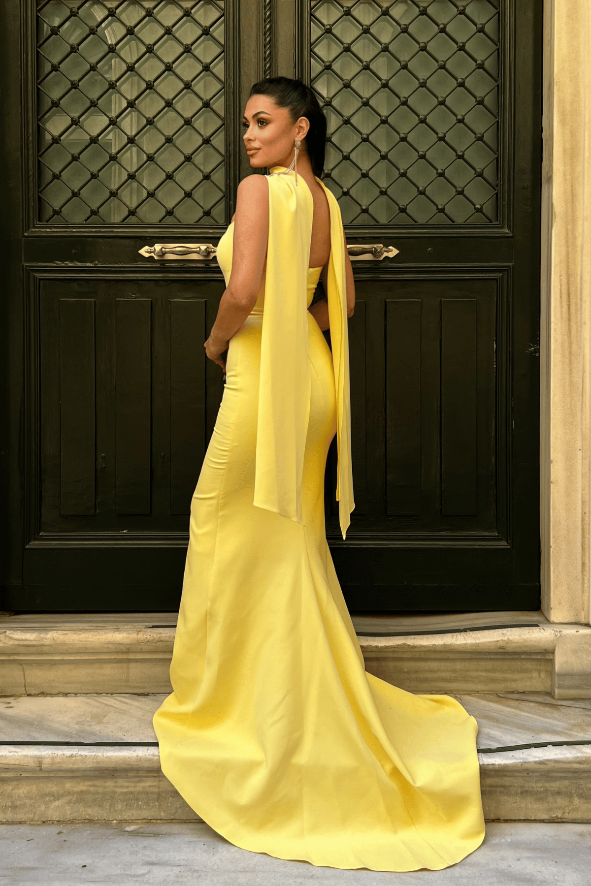 Atlas Kumaş Straplez Şal Detaylı Abiye Elbise - SARI