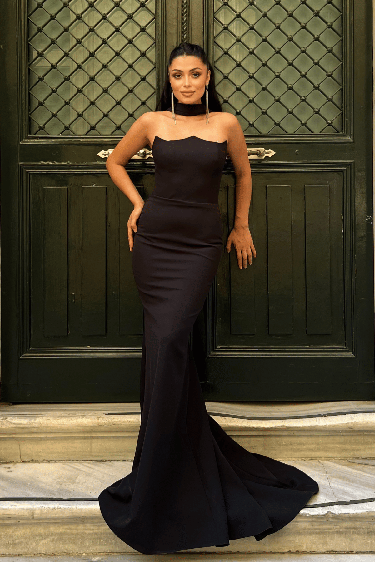 Atlas Kumaş Straplez Şal Detaylı Abiye Elbise - SİYAH