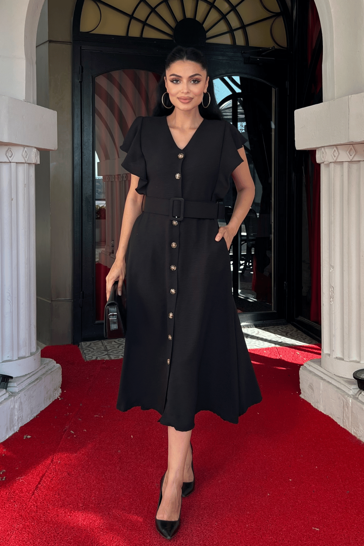 Ayrobin Kumaş Düğme Detaylı Elbise - SİYAH