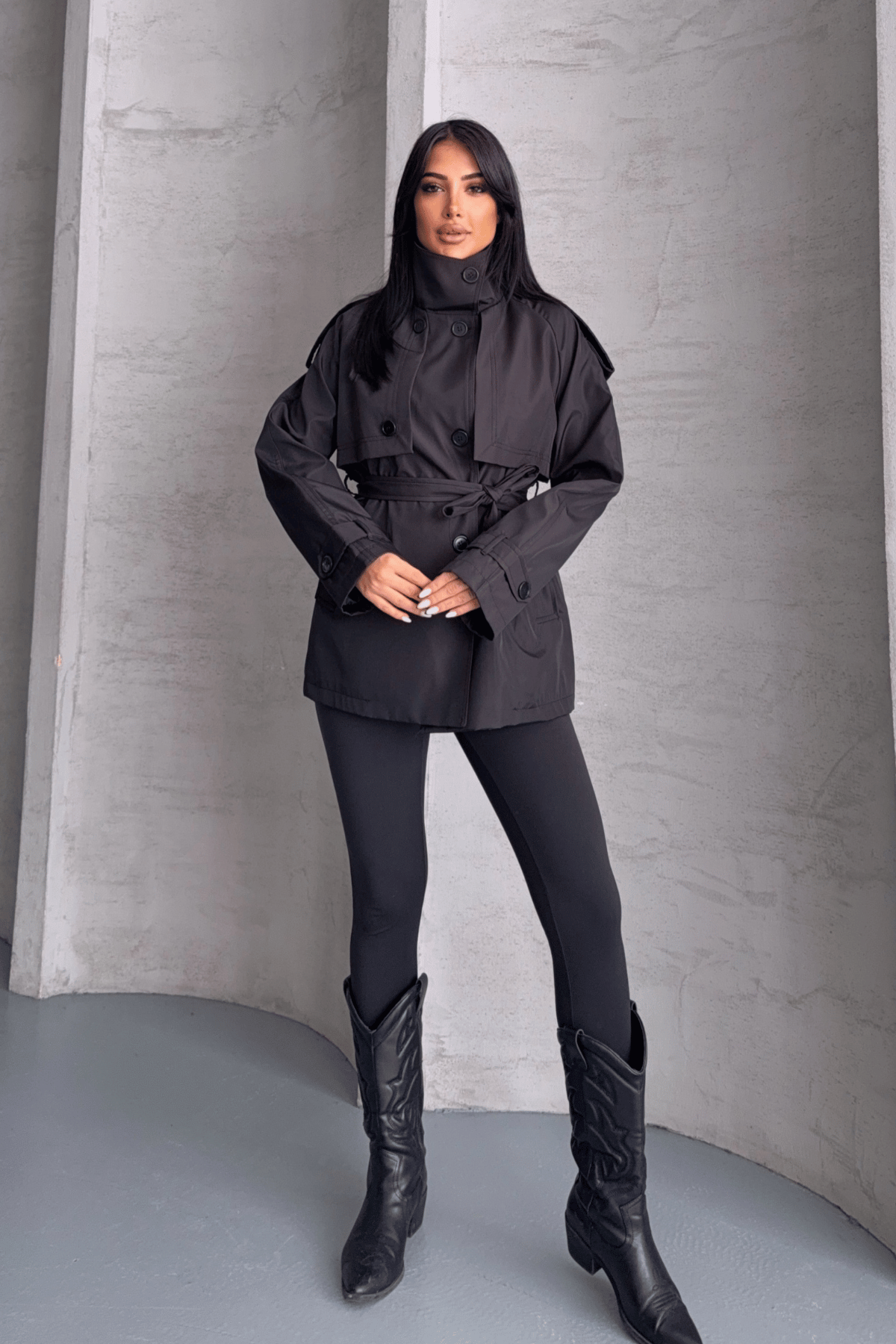 Bondit Kumaş Hakim Yaka Trençkot - SİYAH