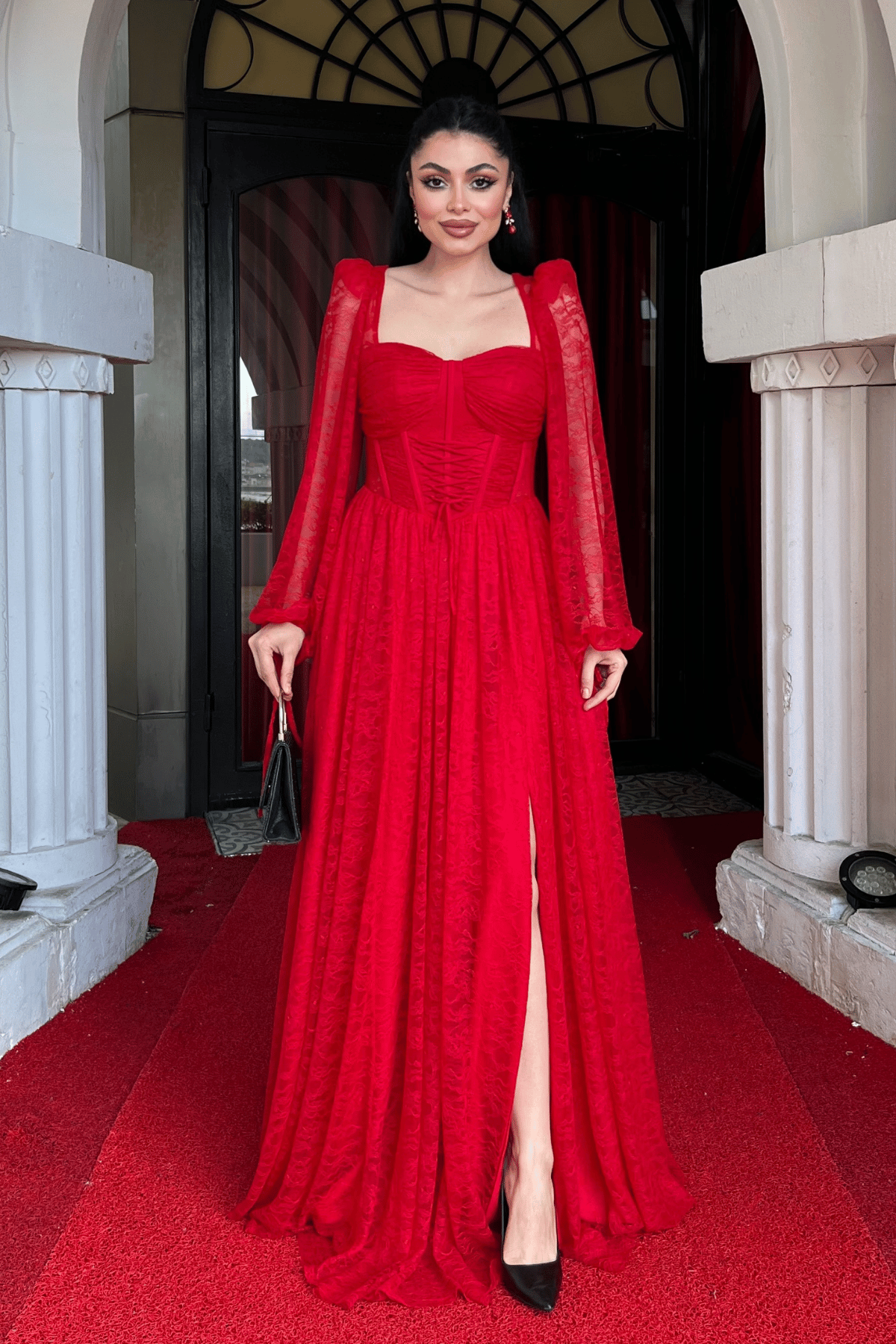 Dantel Kumaş Balen Detaylı Abiye Elbise - KIRMIZI